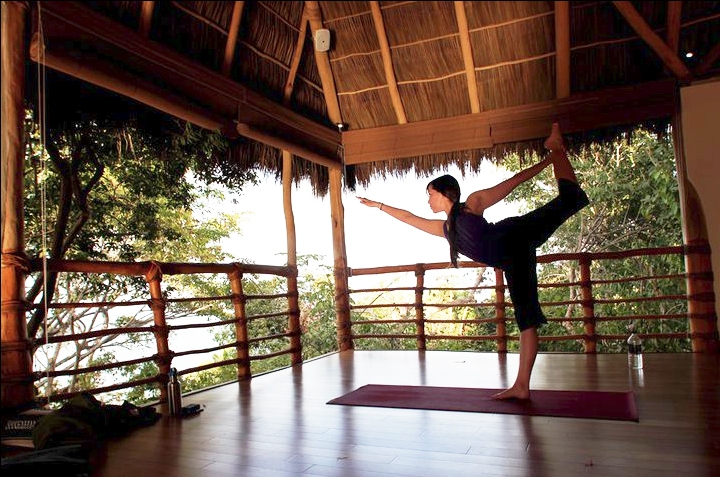 165_danceryoga-xinalani-yoga_800